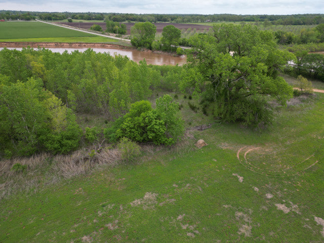 Great Waterfowl/Deer on 115 Acres in Pottawatomie County- Econtuchka River