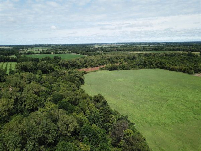 Beautiful hunting property and a Deer Haven. 300 acre Hunting Lease Coop Includes 88 acres on the River - River Coop