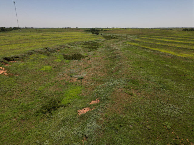 Great 320 acres with Waterfowl Hunting - Ronnies Half Section